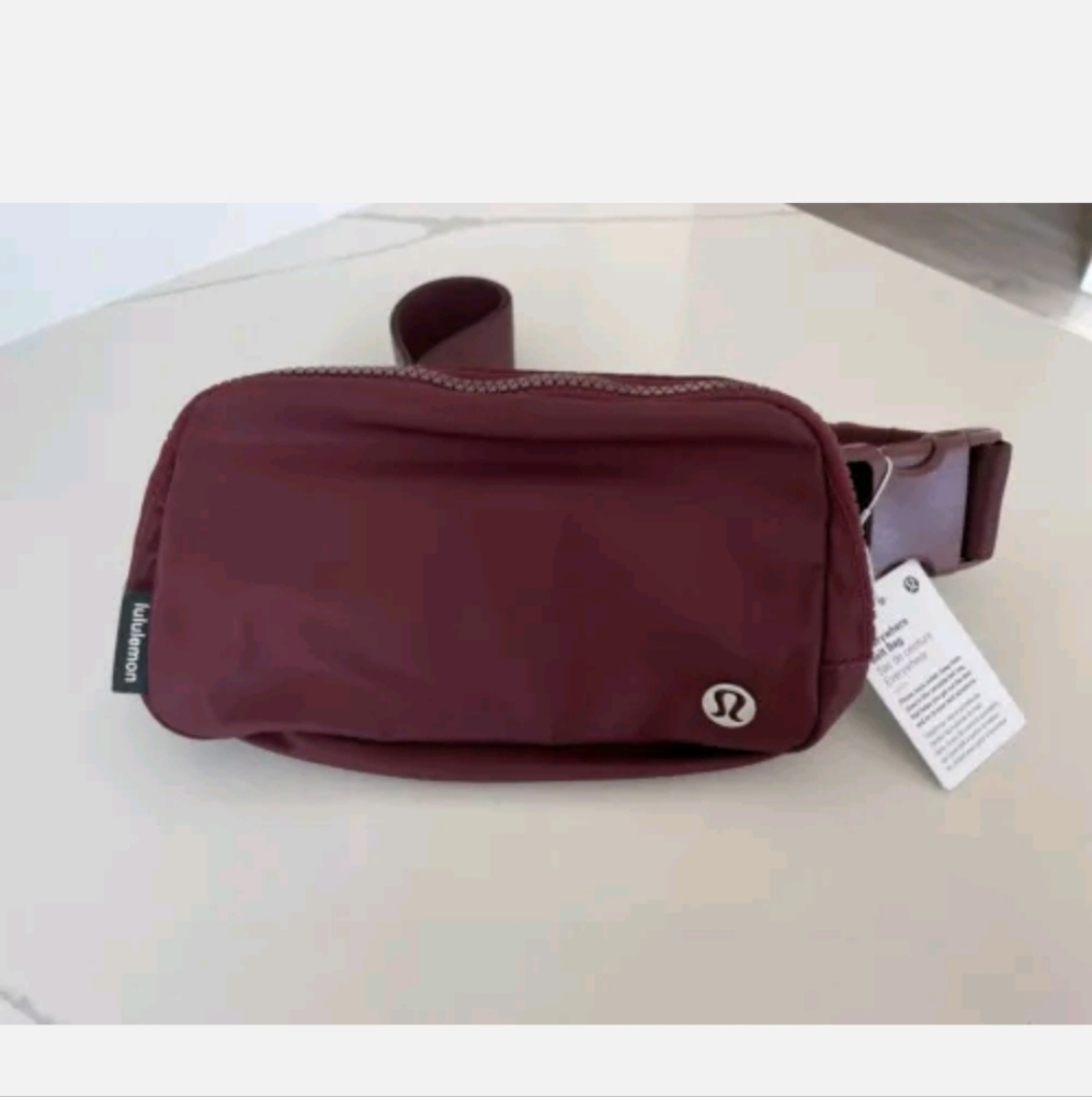 Lululemon Everywhere Belt Bag 1L in Red Merlot NEW with Tag